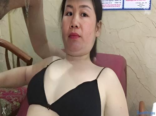Aku sangat suka menghisap penismu....