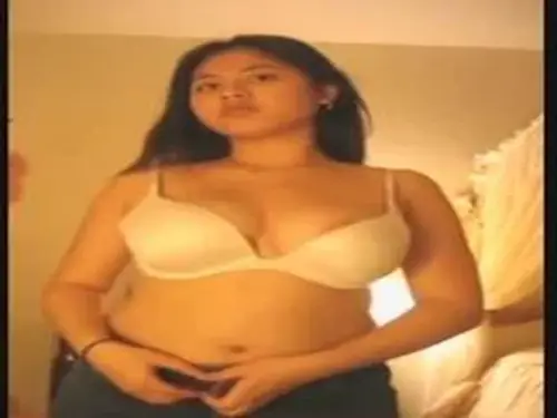 Dokumentasi Gadis Cantik Live Bersantai Kasur