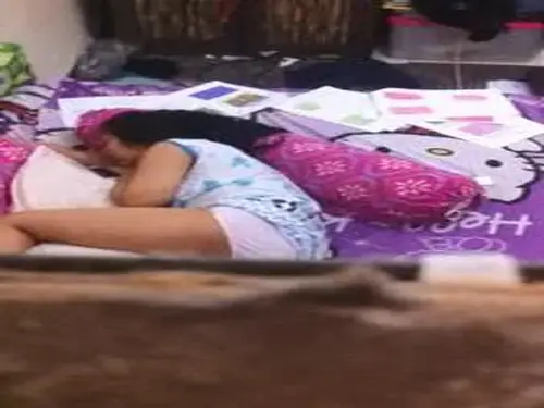 Dokumentasi Gadis Cantik Pasrah Di Kamar Tidur