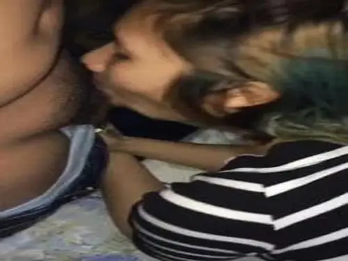 Gadis Chindo Cantik Pasrah Goyang Kasur
