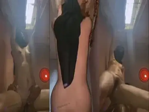 Jilbabers Bella Inka Ngewe Deket Jendela