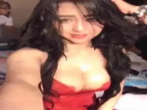 Koleksi Intim Gadis Dewi Persik Di Kamar