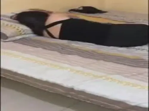 Lagi Tiduran Di Ewe