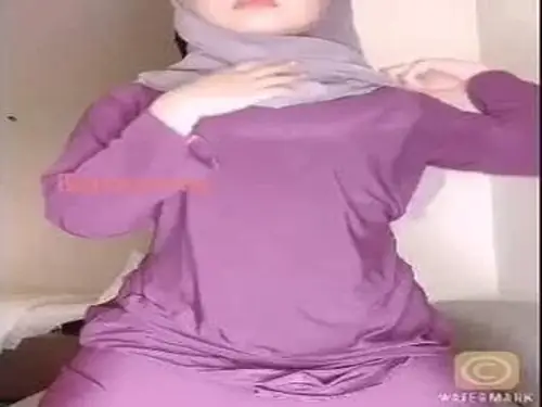 Ukhti Babyrina Saat Bersantai Di Kamar
