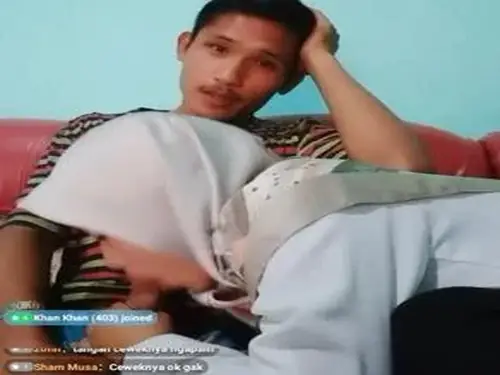 Ukhti Hijab Cantik Pasrah Goyang Kasur